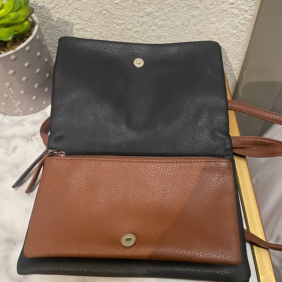 SOLD Dana Buchman Crossbody Bag - Picture 4 of 11